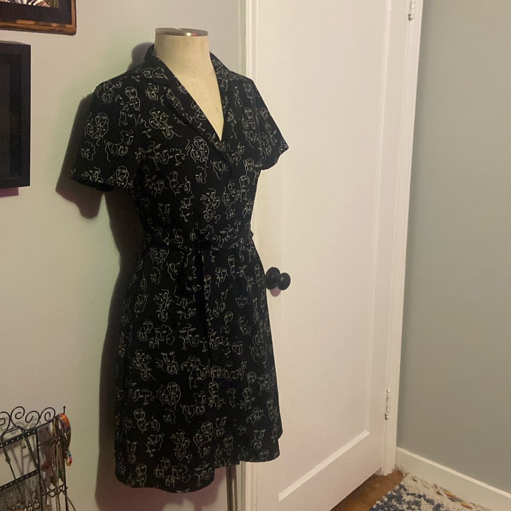 Face dress